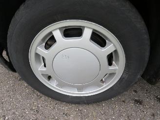 Volkswagen Bora 2.3 V5 Highline Sedan 213000 Airco  Topstaat picture 14
