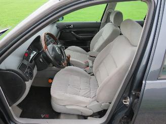 Volkswagen Bora 2.3 V5 Highline Sedan 213000 Airco  Topstaat picture 17