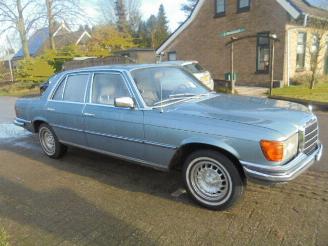 krockskadad bil auto Mercedes S-klasse S-klasse 280 S 1977/4