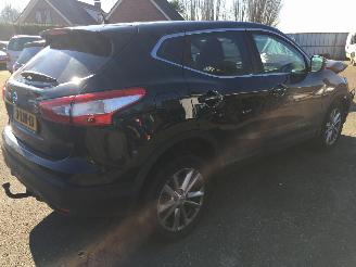 Nissan Qashqai Qashqai 1.2 Connect Edition SUV picture 2