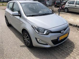 krockskadad bil auto Hyundai I-20 1.2 i motion 2012/9