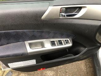 Subaru Forester 2.0 picture 14