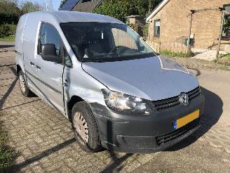 krockskadad bil bedrijf Volkswagen Caddy Caddy 1.6 TDI BMT 2014/6