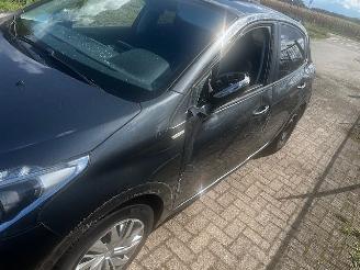 Peugeot 208 1.2 PURE URBAN SOUL picture 6