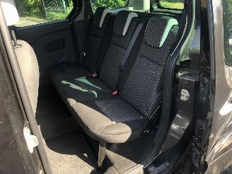 Renault Kangoo Kangoo Family  -  1.6-16V Privilège picture 19