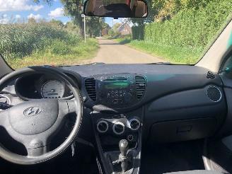 Hyundai I-10 i10 1.0 pure picture 11