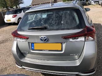 Toyota Auris Touring Sports 1.8 hybrid black edition picture 4