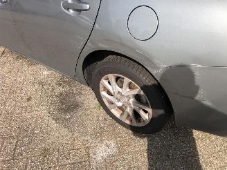 Toyota Auris Touring Sports 1.8 hybrid black edition picture 6