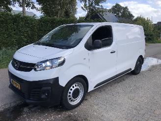 krockskadad bil bedrijf Opel Vivaro 2.0 CDTI L2 H1 EDITION 2020/5