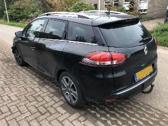 skadebil auto Renault Clio Clio Estate 1.5 dCi ECO Night&Day 2015/8