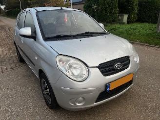 uszkodzony samochody osobowe Kia Picanto  2008/1