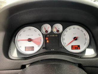 Peugeot 307 cc picture 12