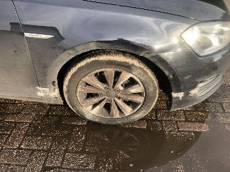 Volkswagen Golf Golf 1.6 TDI Highline BlueMotion picture 8