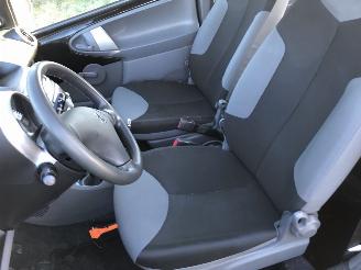 Peugeot 107 107 1.0-12V XR picture 12
