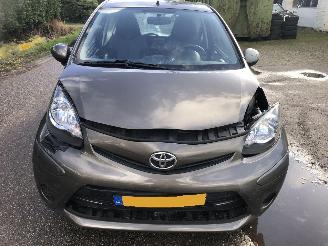 Schadeauto Toyota Aygo AYGO 1.0 VVT-I ASPIRATION 2014/11