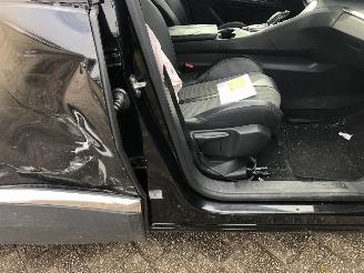 Peugeot 5008 1.2 pure tech allure picture 9