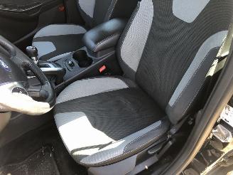 Ford Focus 1.0 ecoboost titanium picture 14