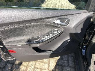 Ford Focus 1.0 ecoboost titanium picture 13