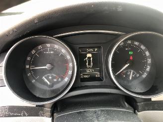 Skoda Superb 2.0 TDi combi  ambition picture 8