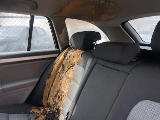 Skoda Superb 2.0 TDi combi  ambition picture 9