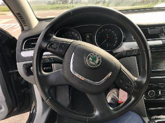 Skoda Superb 2.0 TDi combi  ambition picture 14