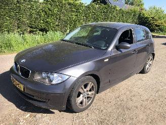 uszkodzony samochody osobowe BMW  1-serie 116i Business Line 2008/2