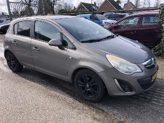 Voiture accidenté Opel Corsa 1.3 CDTI ECOFLEX 2011/9