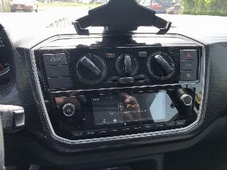 Volkswagen Up! Up! 1.0 picture 11