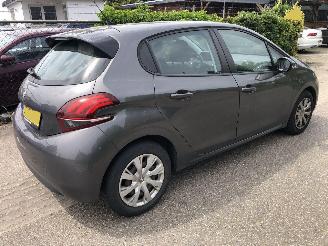 Peugeot 208 208 1.2 PureTech picture 5