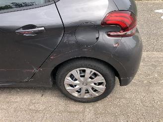 Peugeot 208 208 1.2 PureTech picture 7