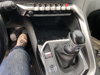 Peugeot 3008 3008 1.2 picture 14