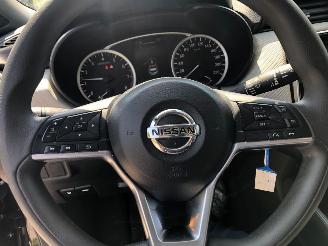 Nissan Micra 1.0 acenta picture 16