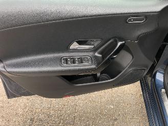 Mercedes A-klasse A 180 PREMIUM  PLUS picture 17