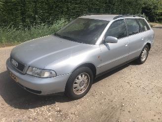 škoda osobní automobily Audi A4 a4 AVANT 1.8 20 V 1998/10
