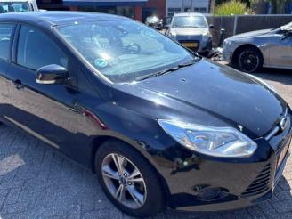 Schadeauto Ford Focus  2013/12