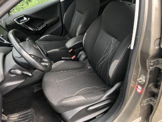 Peugeot 208 208 1.2 VTi Access picture 17