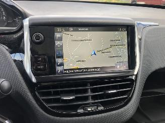 Peugeot 2008 2008 1.2 PureTech Active picture 15