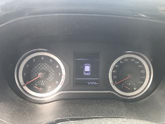 Hyundai I-10 i10 1.0 Comfort picture 11