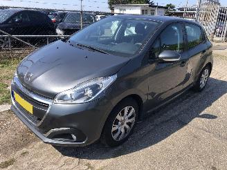 Coche accidentado Peugeot 208 208 1.2 PureTech Blue Lion 2017/6