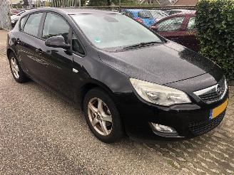 uszkodzony samochody osobowe Opel Astra Astra 1.4 Edition 2010/6