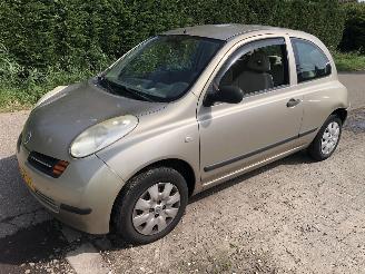 Damaged car Nissan Micra 1.23 visia 2004/3