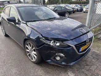 Voiture accidenté Mazda 3 2.0 GT-M 2016/2