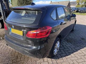 BMW 2-serie 218i active tourer picture 3