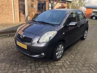Damaged car Toyota Yaris Yaris 1.3 VVTi Sol 2008/7