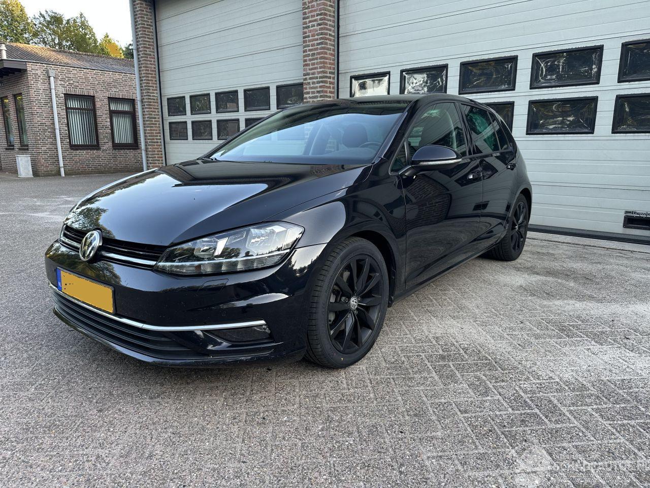 Volkswagen Golf 1.5 TSI Highline Automaat Cruise Navi Clima