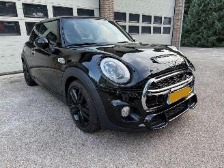 Mini Cooper S SD Chili Automaat Navi Clima picture 2
