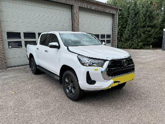 krockskadad bil bedrijf Toyota Hilux 2.4 D-4D Double Cab Automaat 19554 Km ! 2024/10