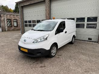 damaged commercial vehicles Nissan E-NV200 Business Cruise Navi Clima 78849 Km NAP 2016/5
