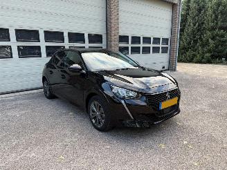 damaged passenger cars Peugeot e-208 EV Allure Pack 50 kWh Navi Clima NAP ! 2021/7