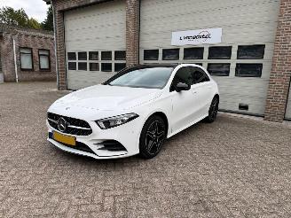 Vaurioauto  passenger cars Mercedes A-klasse 180 Business AMG Automaat Pano NAP 2020/1